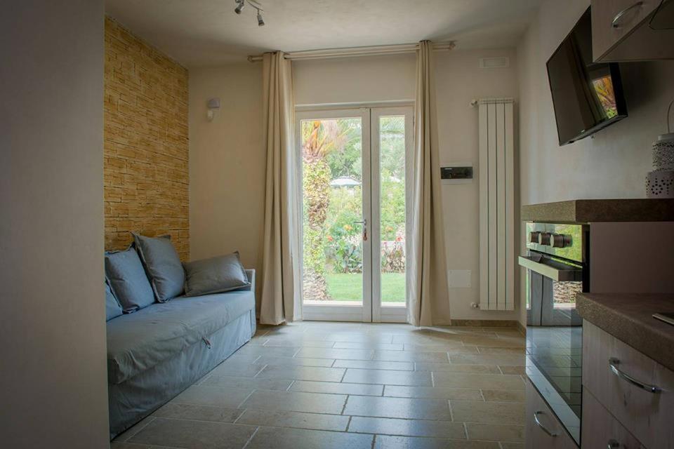 Residenza Aurora Aparthotel Остуни Екстериор снимка