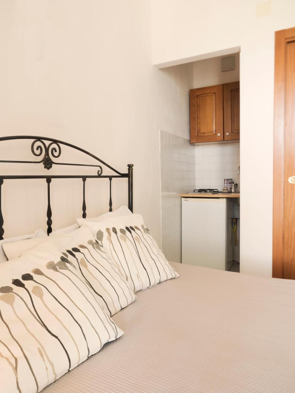 Residenza Aurora Aparthotel Остуни Екстериор снимка